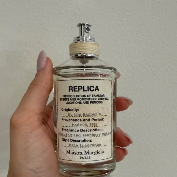 Maison Margiela Replica At the Barber's Fragrance - Picture 4 of 4